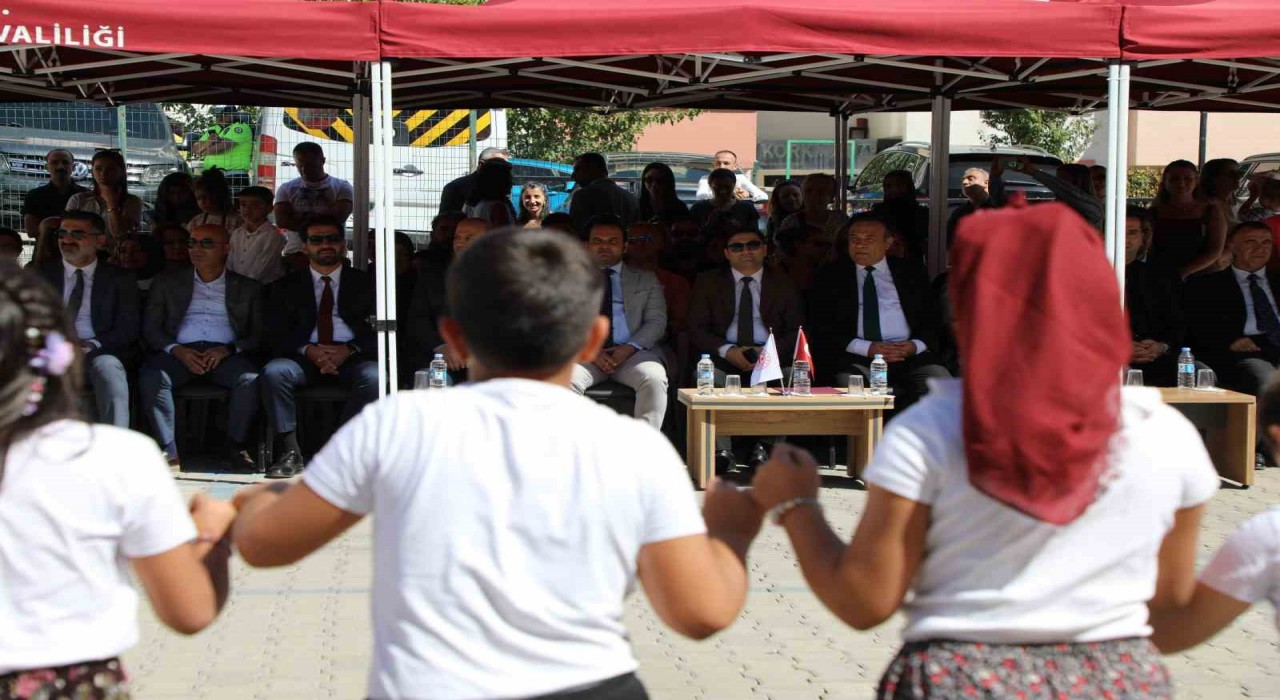 Tuncelide, İlköğretim Haftası coşkuyla kutlandı