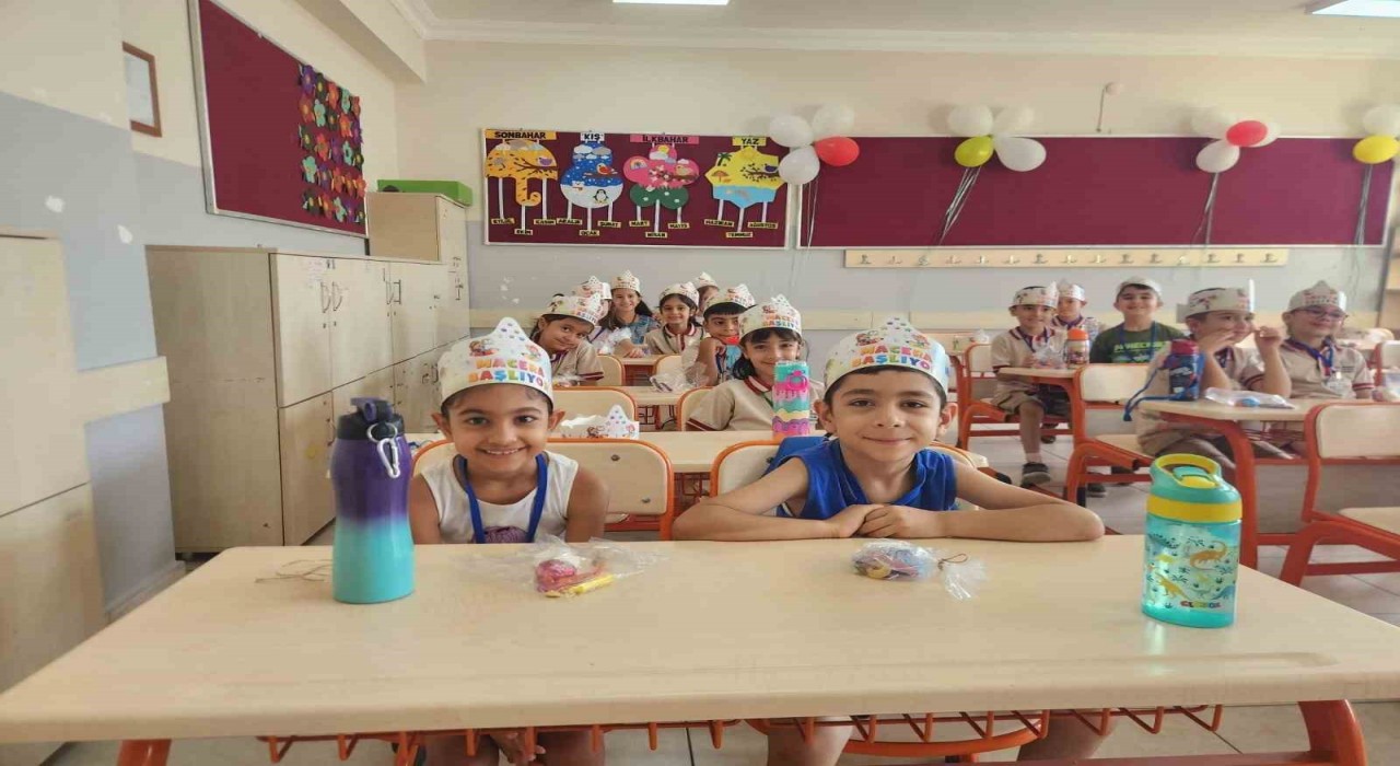 Tuncelide uyum haftası başladı: Minikler ilk kez sıralarına oturdu