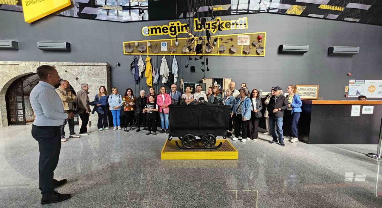 Turistik Karaelmas Ekspresi Zonguldaka ulaştı