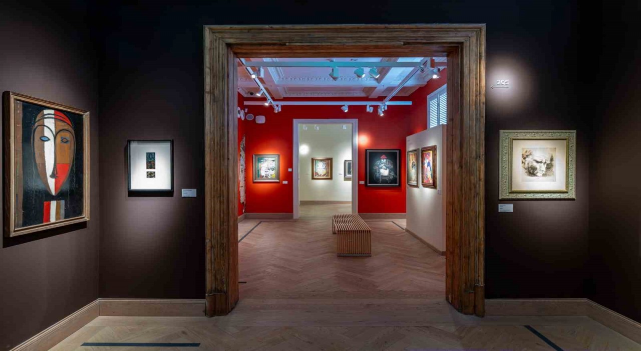 Türkiye İş Bankası Resim Heykel Müzesinin yeni sergisi Yan Yana ziyarete açılıyor