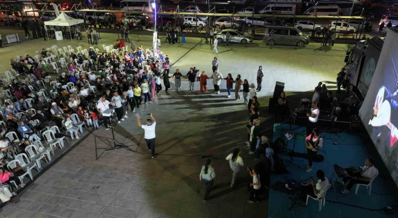 Türkiye Kültür Yolu Festivali kapsamında ‘Sinema Yollarda tırı Sincanda