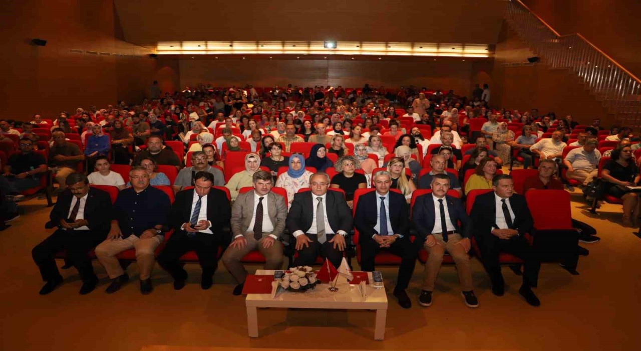 Türkiye yüzyılı maarif modeli formatör öğretmenler buluşması gerçekleştirildi