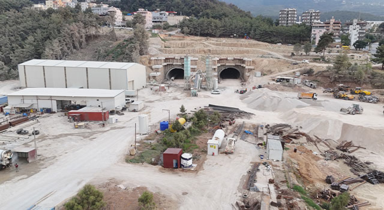 Türkiye’nin En Büyük Tüneli Hatay’da İnşa Ediliyor