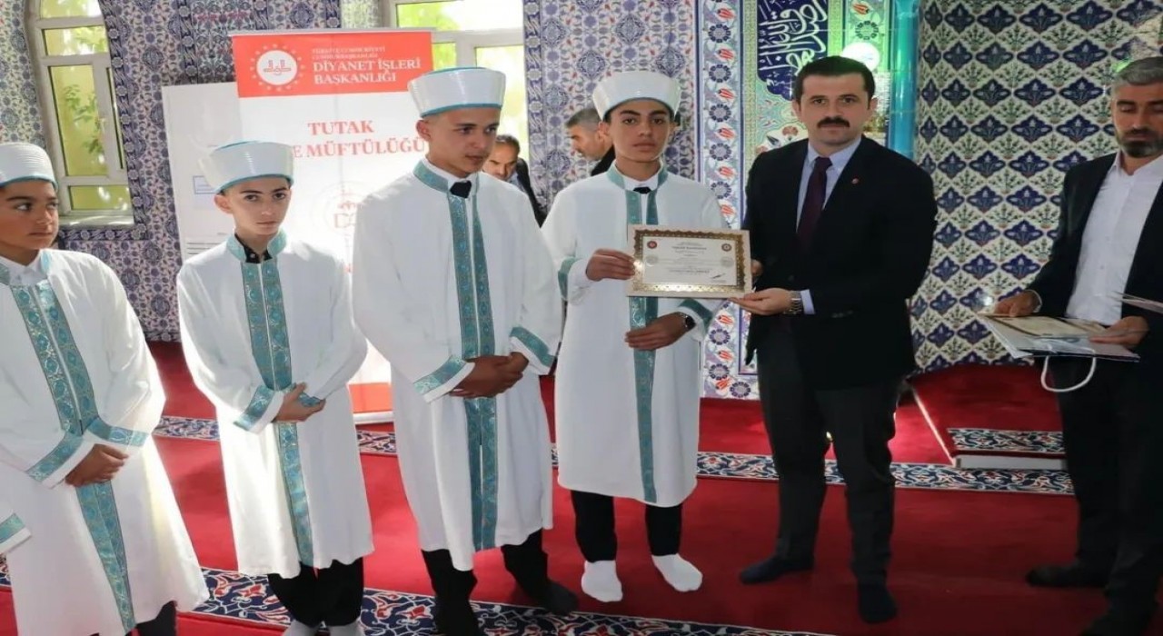 Tutakta hafızlar icazet programında buluştu