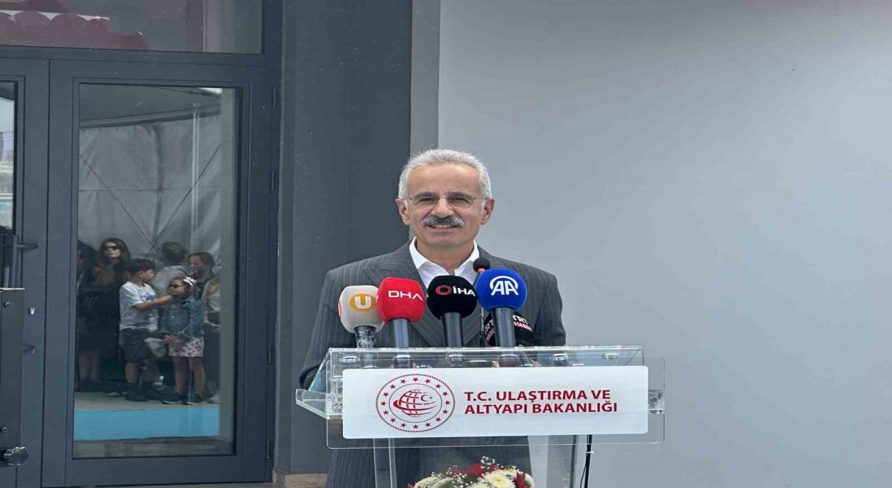 Ulaştırma Bakanı Uraloğlu: 2025 yılının ilk 8 ayında 26 bin 264 gemi trafiği gerçekleşti