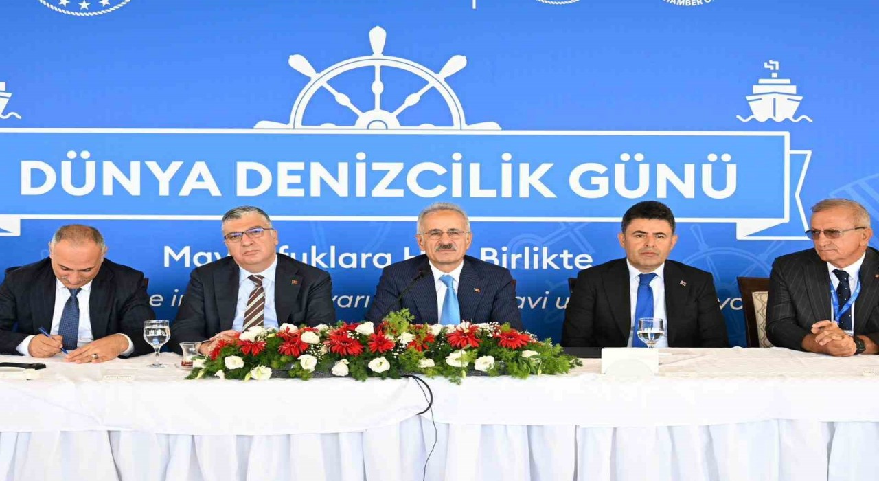 Ulaştırma ve Altyapı Bakanı Abdulkadir Uraloğlu: Türkiye denizcilikte ilk 10da