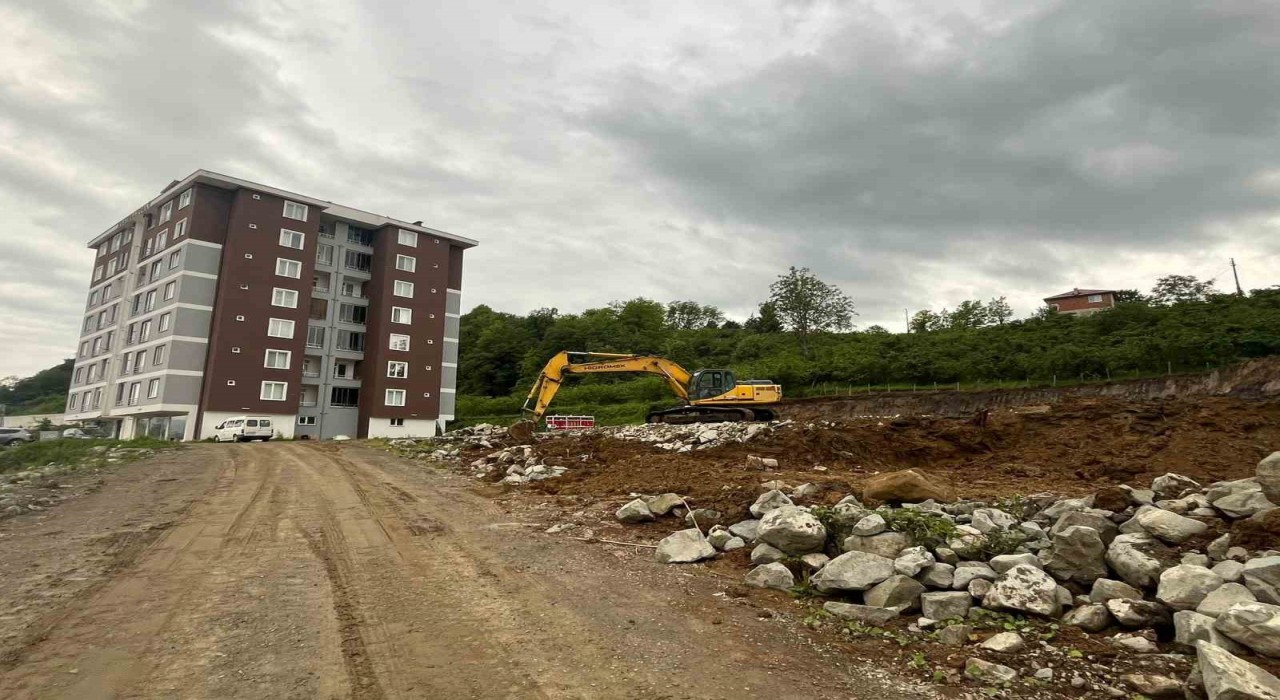 Ulubeyde toplu konut projesi ilerliyor