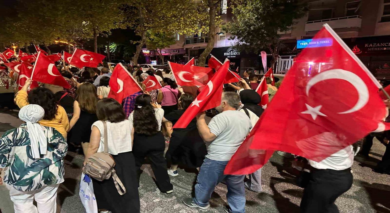 Uşakta 103. kurtuluş yıldönümü coşkuyla kutladı