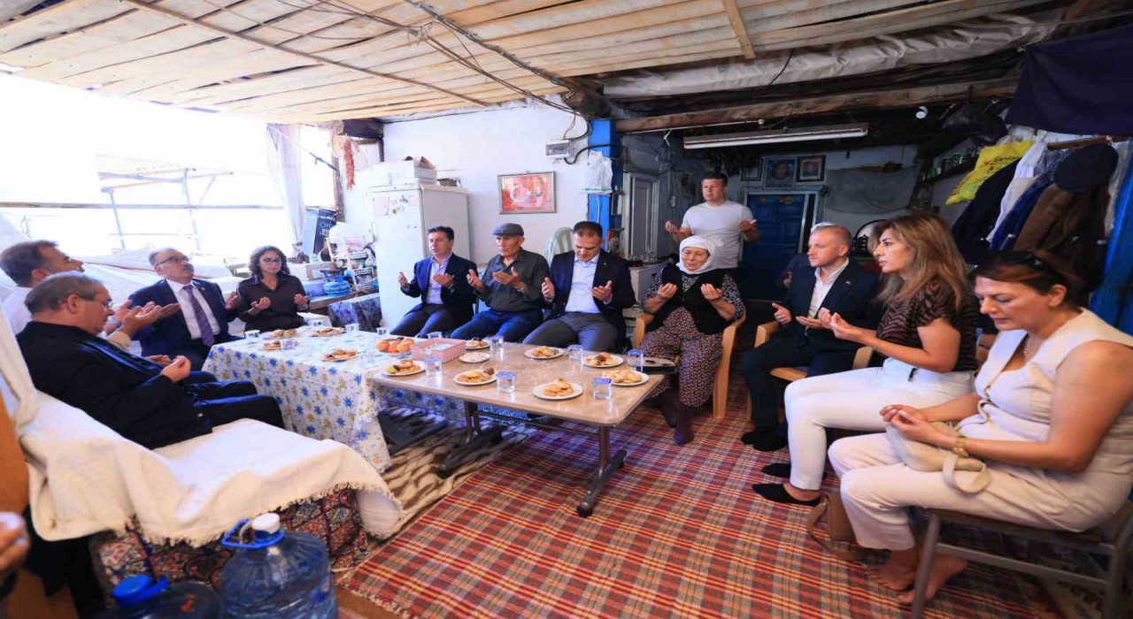 Vali Akbıyık ve Başkanlar, Şehit Ailesini ziyaret etti