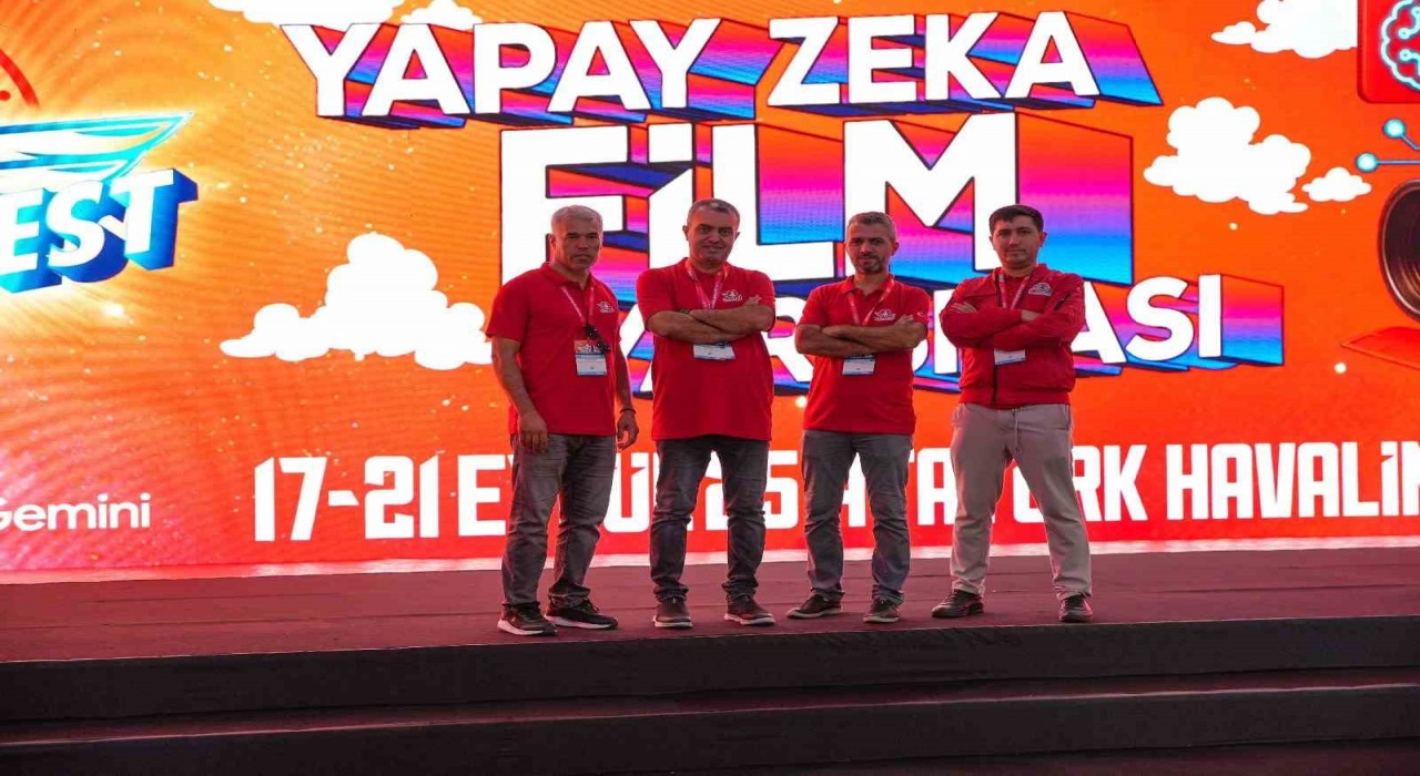 Vali Aslan başarılı öğretmeni tebrik etti