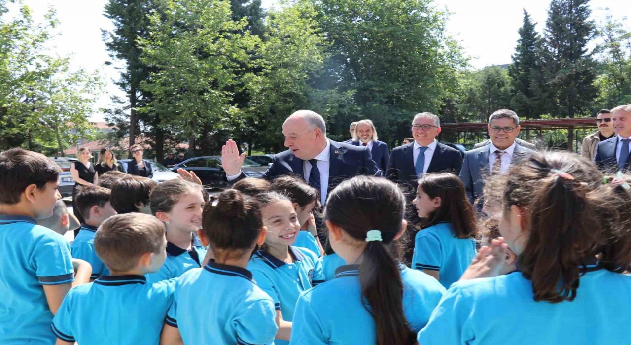 Vali Coşkun; En güçlü silah bilgi, en büyük düşman ise tembellik ve cehalettir