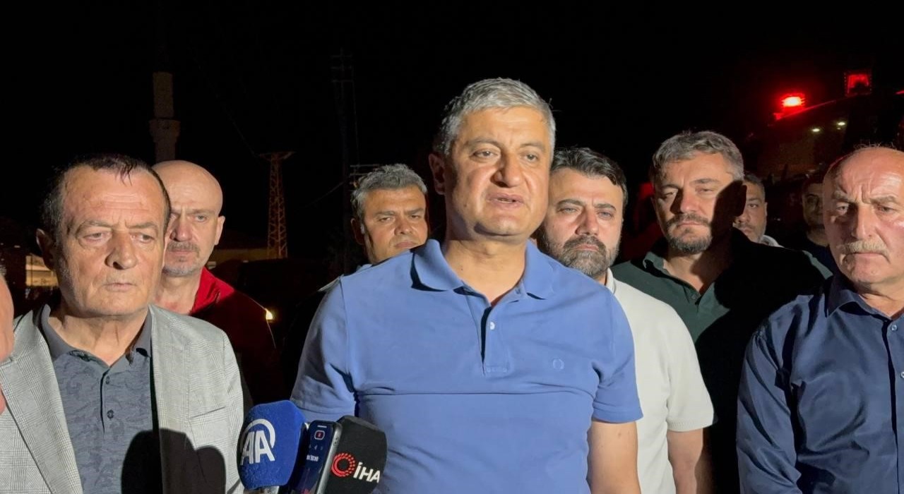 Vali Yavuz: Karabükteki orman yangını çevrelendi, 300 personel ile çalışmalar sürüyor