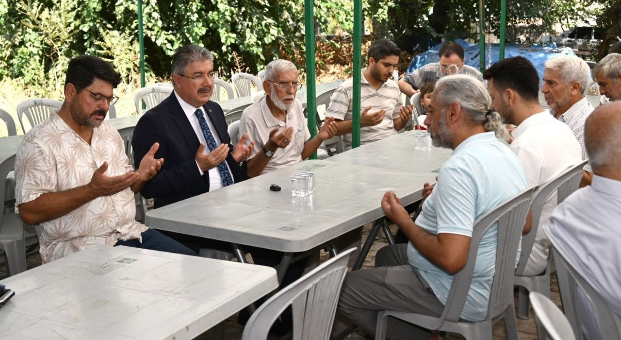 Vali Yılmaz’dan Merhum Şairin Ailesine Taziye Ziyareti