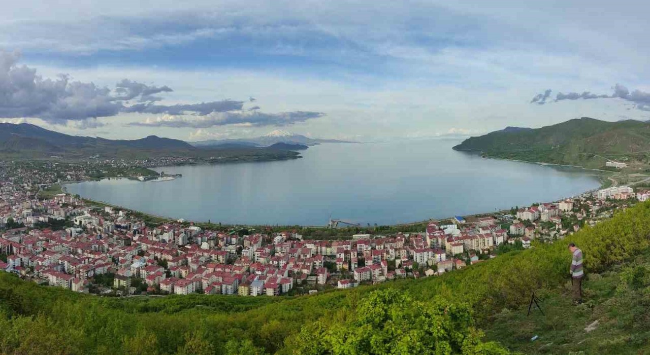 Van Gölünde çekilme ve kirlilik alarmı: Önlem alınmazsa ekosistem tehdit altında