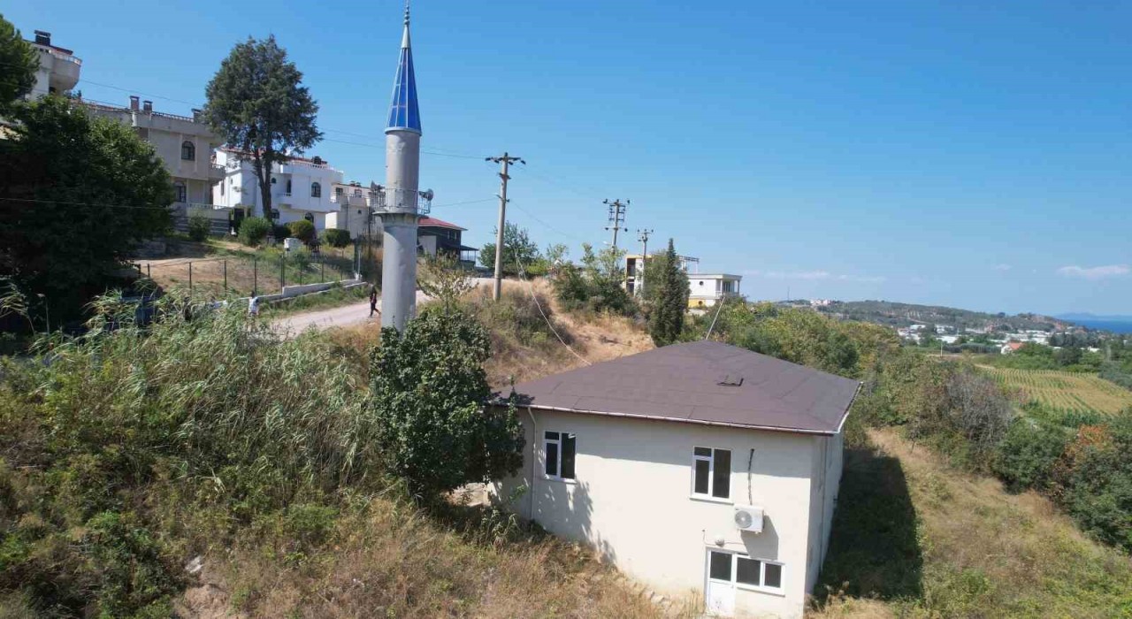 Yalovada bir kısmı şahsa ait arazide kalan cami için yıkım kararı