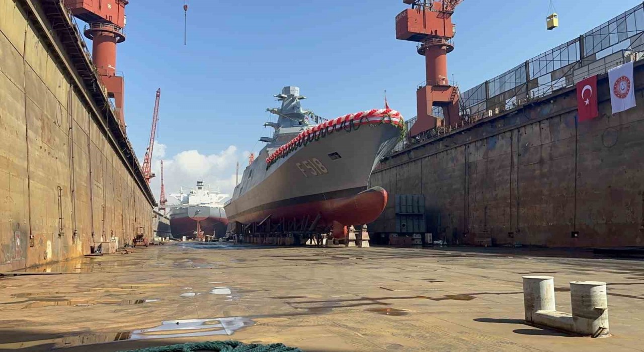 Yalovada TCG İçel fırkateyni suya indirildi