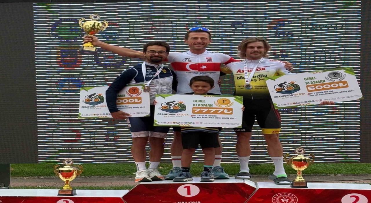 Yalovada yapılan yarışta 2 madalya kazandı