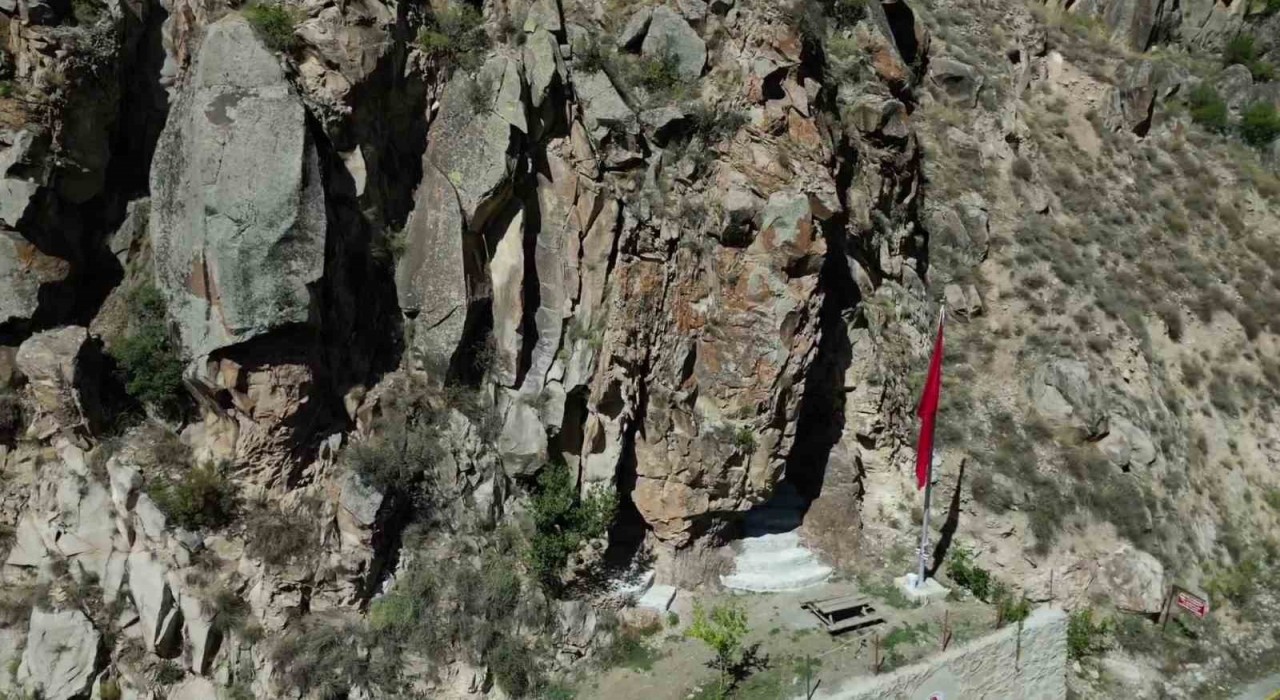 Yaz kış sıfır derece: Soğukluk mağarası ilgi odağı