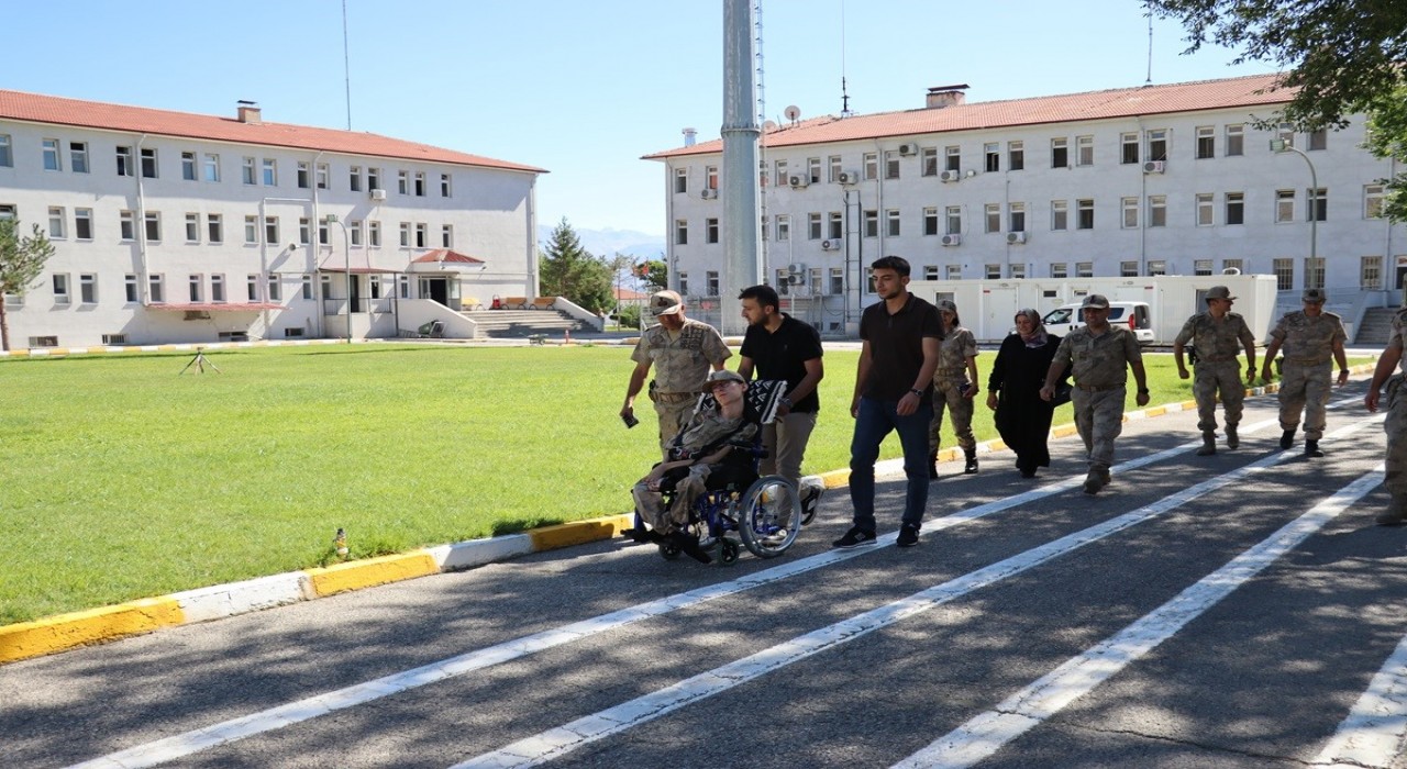 Yeniçerinin üniforma hayali gerçek oldu