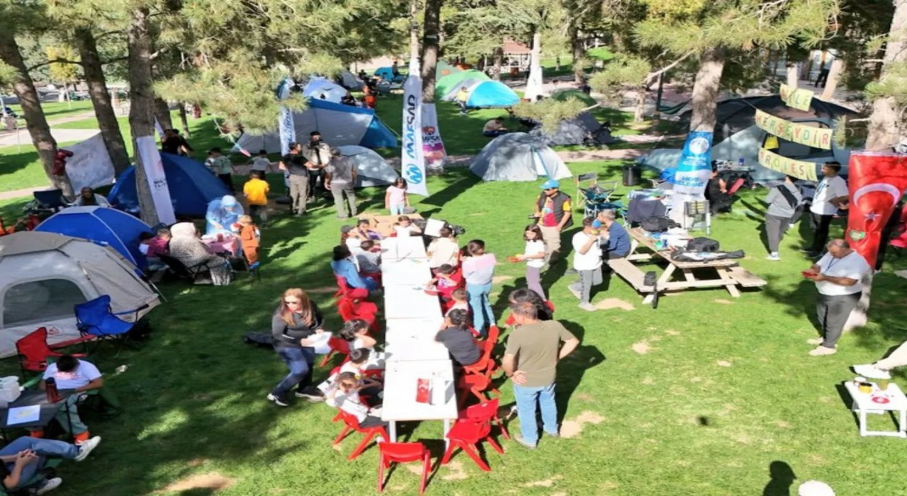 Yeşilyurtta aile bağlarını güçlendiren çadır kampı düzenlendi