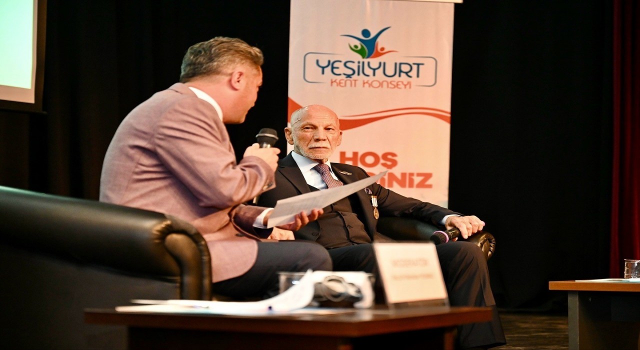 Yeşilyurtta Gaziler Haftası söyleşisi duygusal anlara sahne oldu