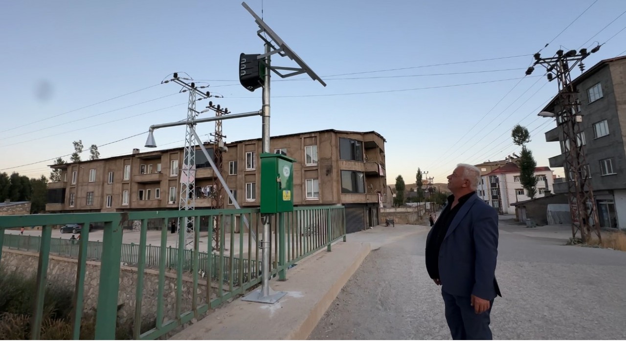 Yüksekovada taşkınlara karşı önlem: Erken uyarı sistemi kuruldu