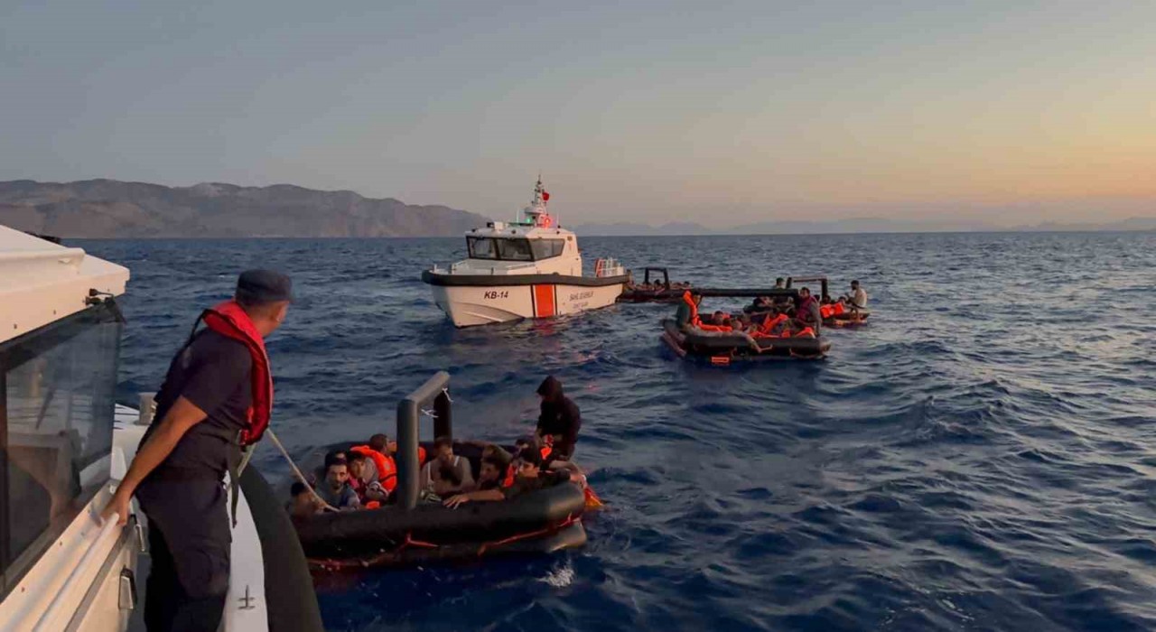 Yunanistan can salları içinde 18i çocuk 74 düzensiz göçmeni ölüme itti