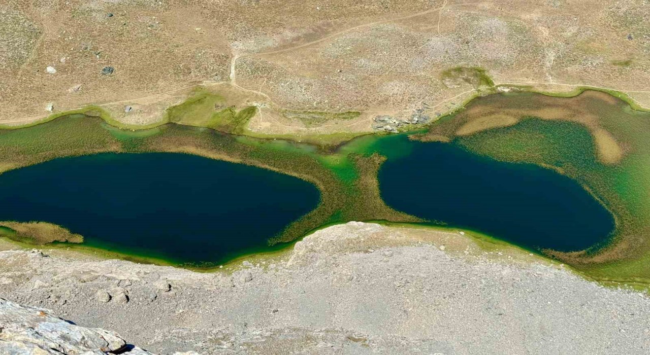 Zafer Bayramının 103. yılında Niğdenin Pilotkaya Zirvesine anlamlı tırmanış