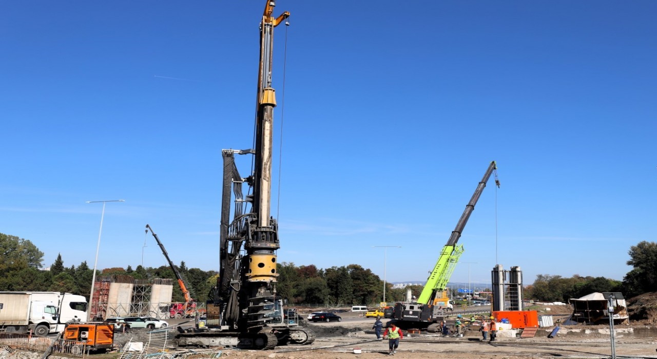 2 milyar TL maliyetli projede fore kazıklar çakılıyor