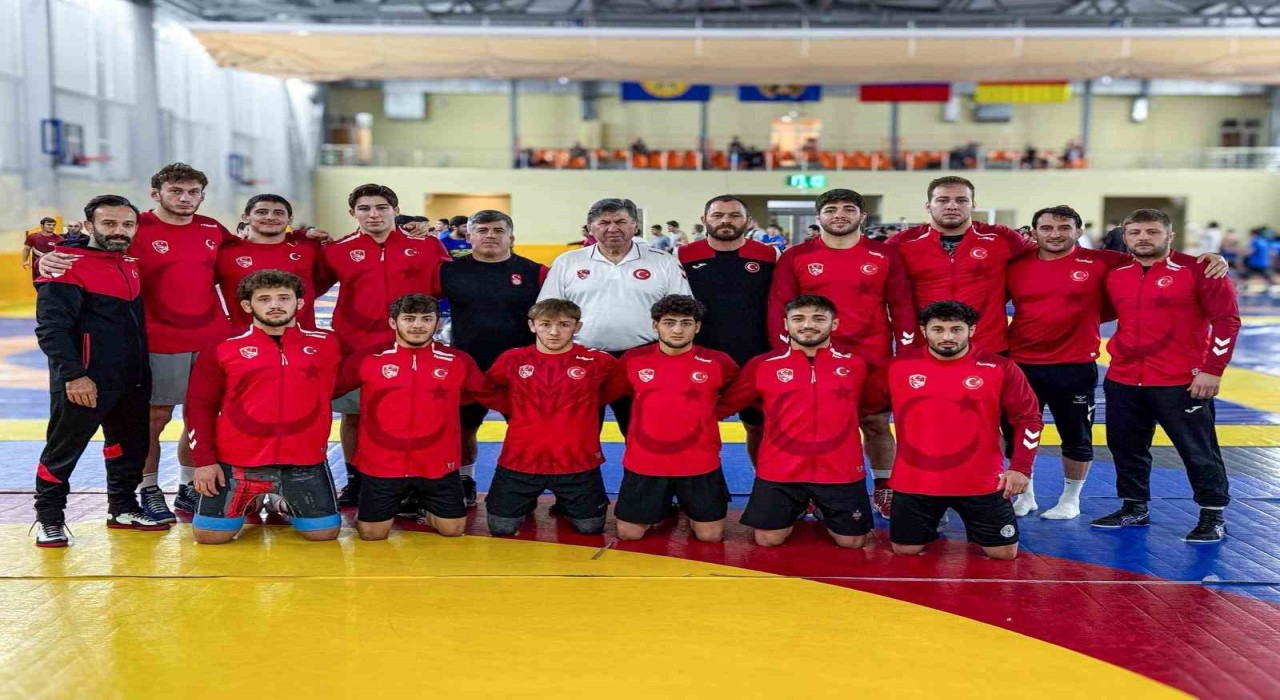 2025 Dünya U23 Güreş Şampiyonası kafilesi belli oldu