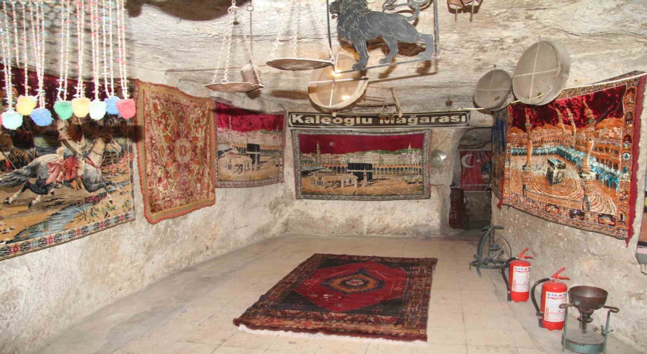 500 yıllık Kaleoğlu Mağarasındaki duvar halıları ziyaretçileri hayran bırakıyor