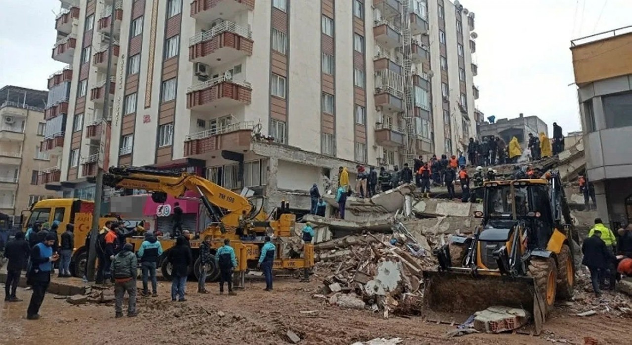 51 kişinin öldüğü Furkan Apartmanındaki sanıklar yeniden yargılanacak