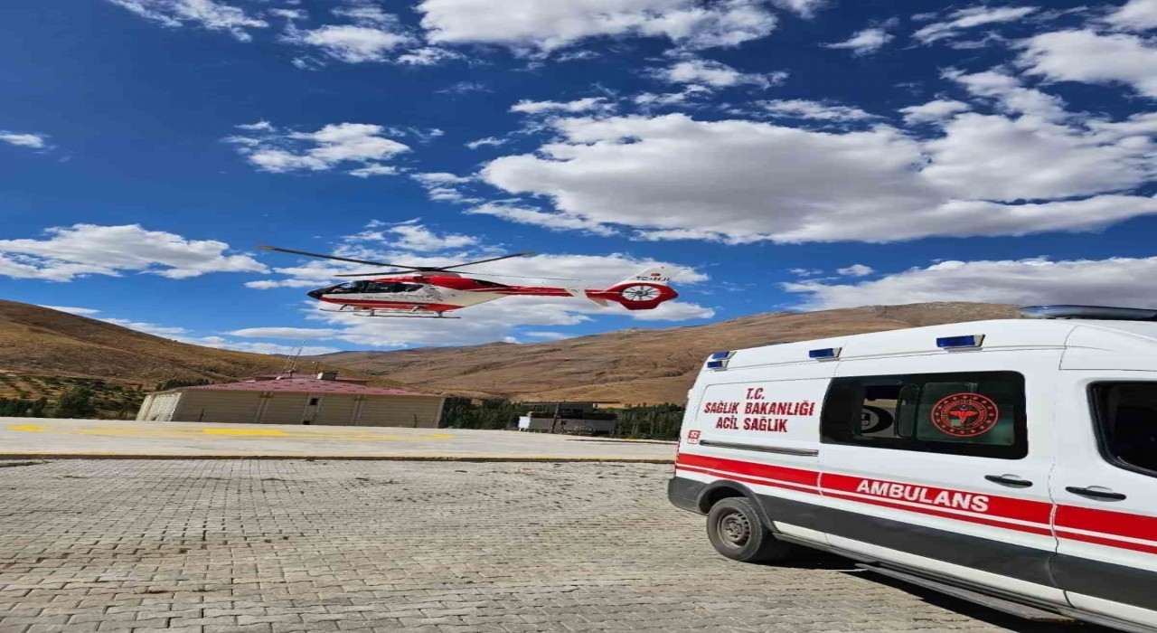 60 yaşındaki kalp hastası helikopter ambulansla Vana sevk edildi