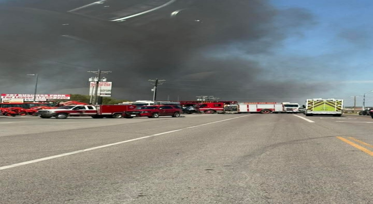 ABDde küçük bir uçak park alanına düştü: En az 2 kişi hayatını kaybetti