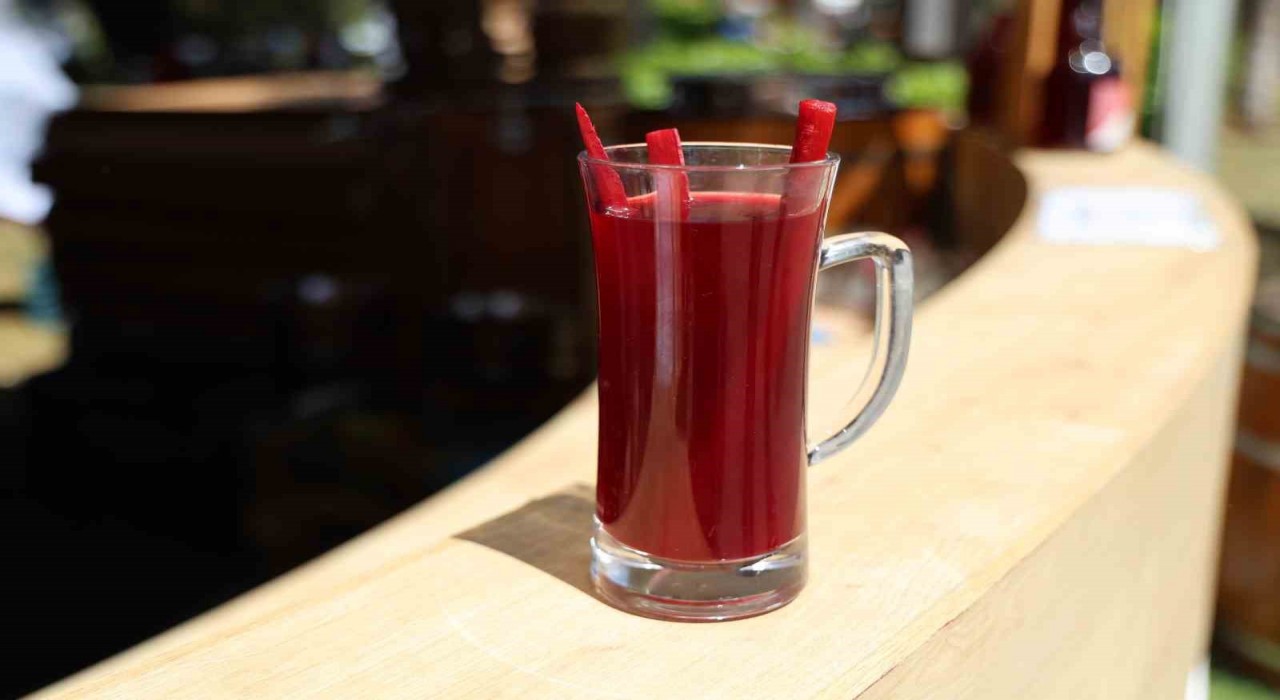 Adana şalgamı Uluslararası Lezzet Festivalinin olmazsa olmazı