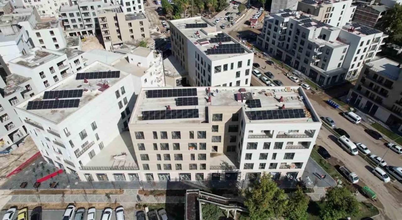 Adıyaman Atatürk Bulvarında ticaret ve yaşam yeniden başladı