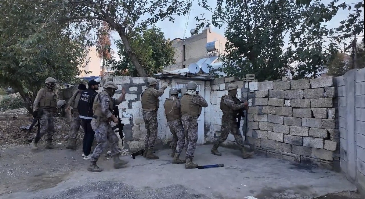 Adıyamanda uyuşturucu operasyonunda 4 tutuklama