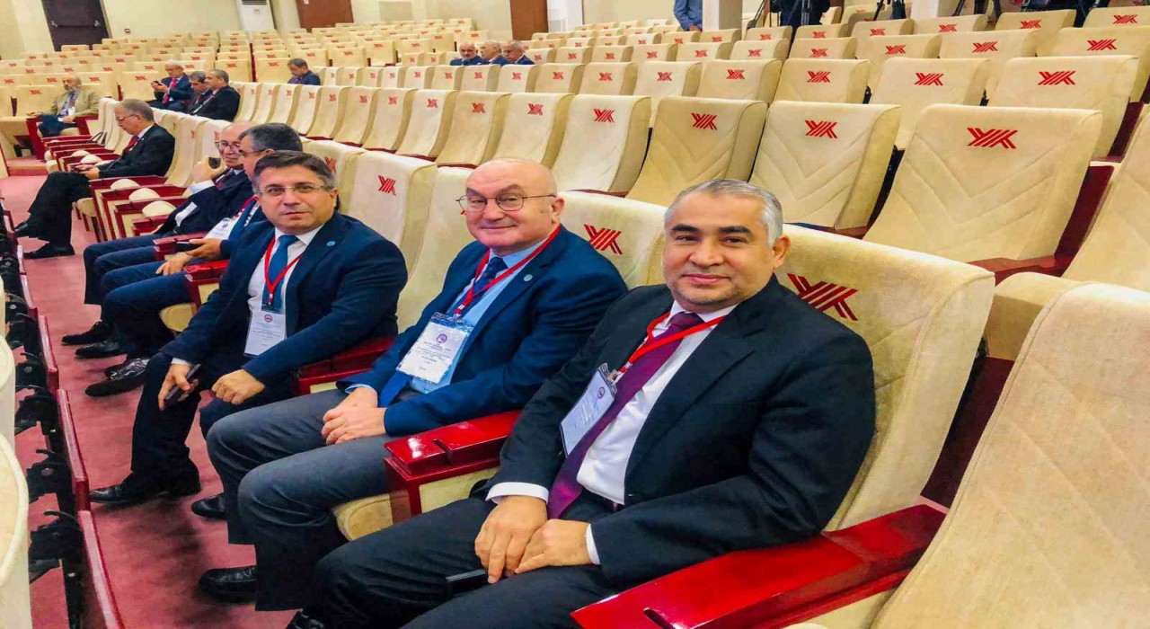 ADÜ Rektörü Prof. Dr. Kent, 262. Üniversitelerarası Kurul Toplantısına katıldı