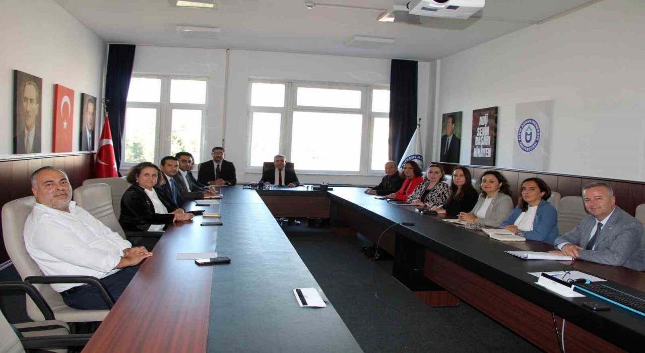 ADÜde meslek yüksekokulları ele alındı