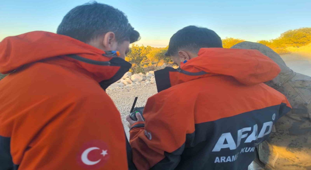 AFAD Gabar Dağında termal Dron ile kayıp şahsı canlı buldu