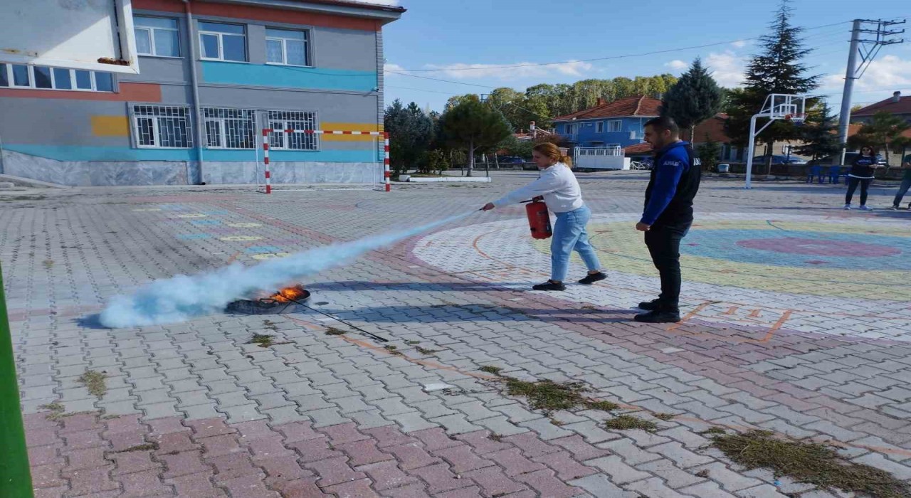 AFADdan okullarda yangın ve deprem tatbikatı