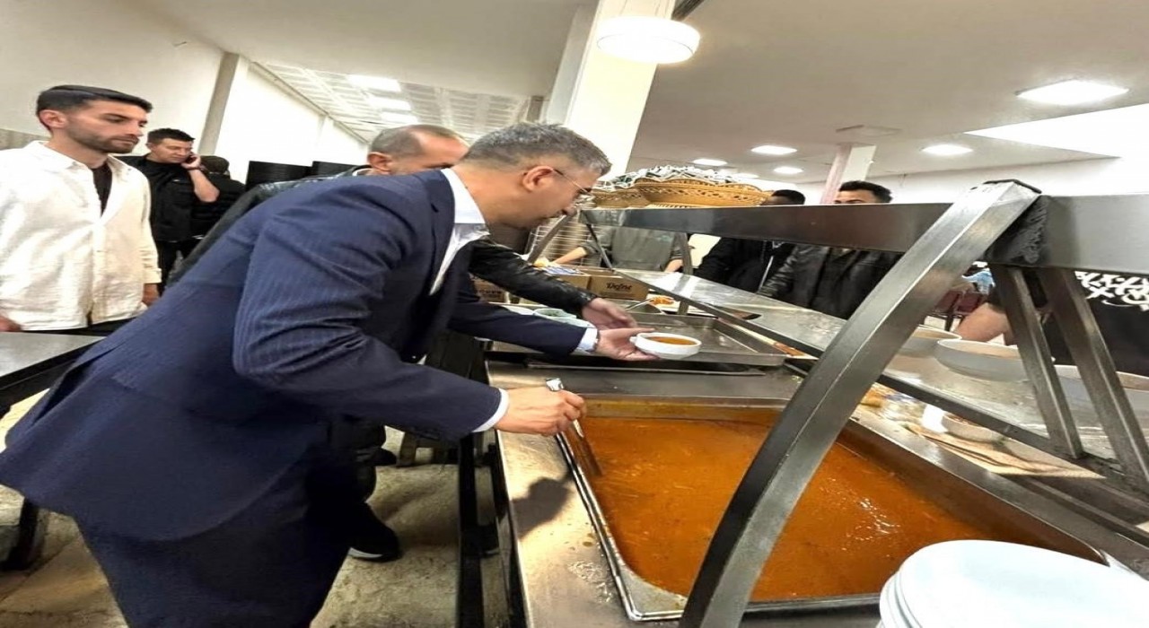 AK Parti Erzurum Gençlik Kolları Kampüse hoşgeldiniz dedi