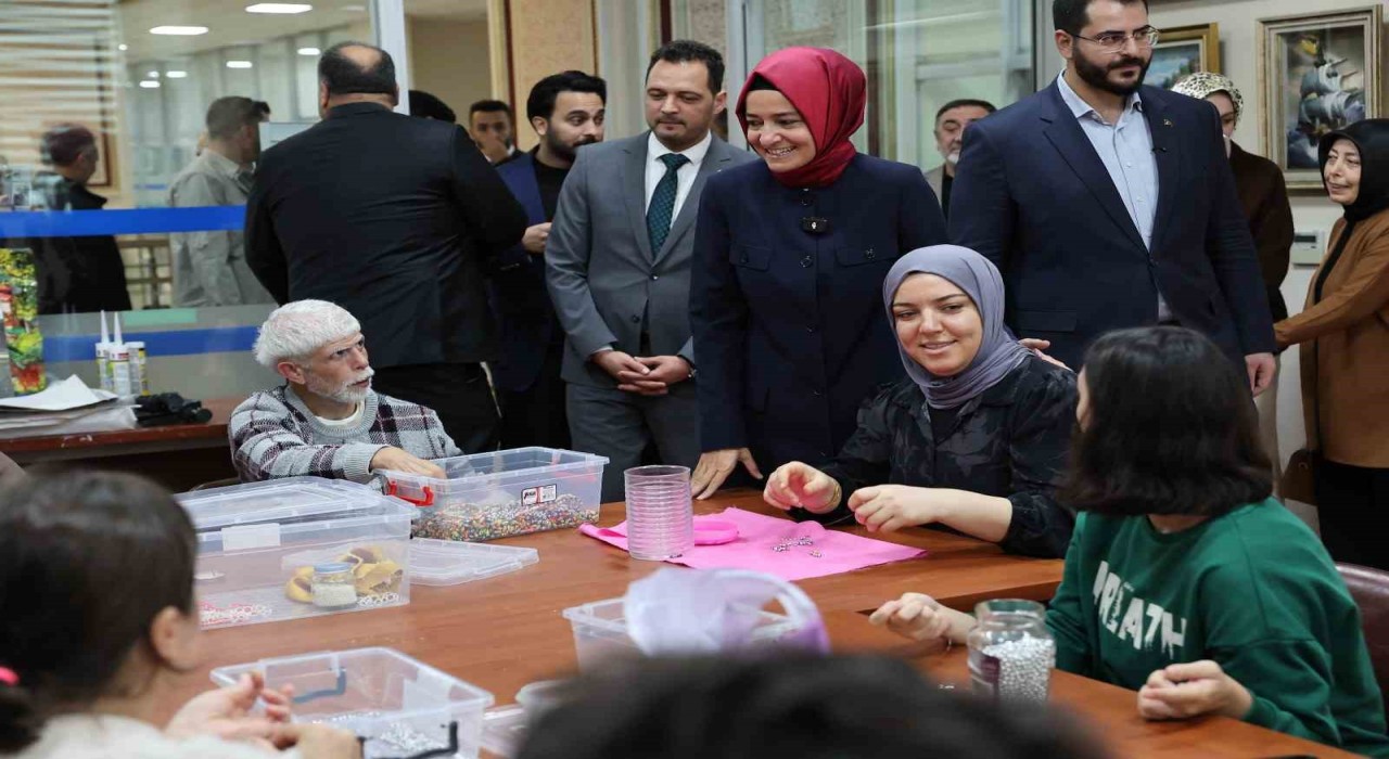 AK Parti Genel Başkan Yardımcısı Kaya, Vefahanenin önemine değindi