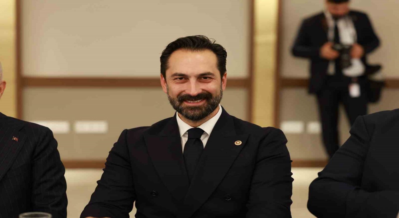 AK Partili Arınç: Yeni yasama yılı birlik ve reform dönemi olacak