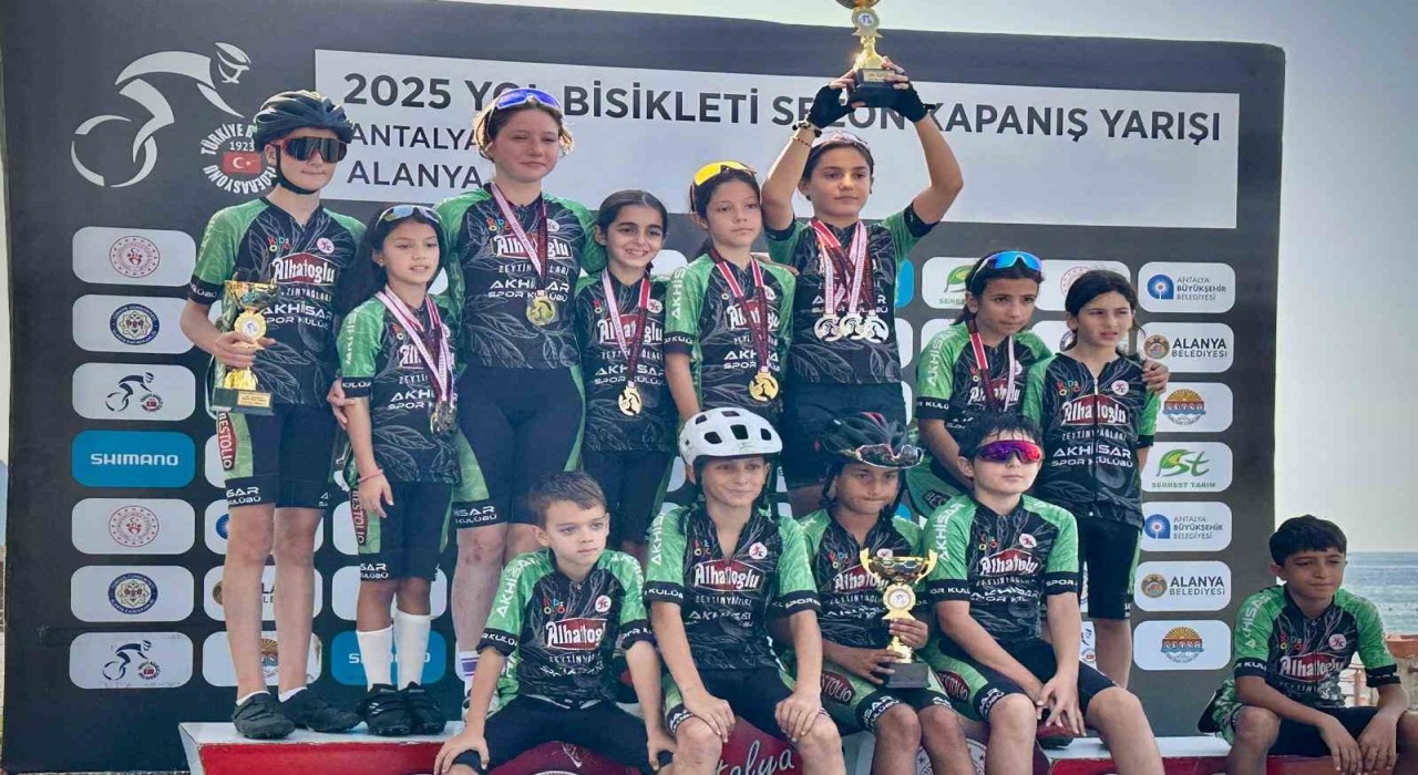 Akhisarlı pedallar Alanyada zirveye tırmandı