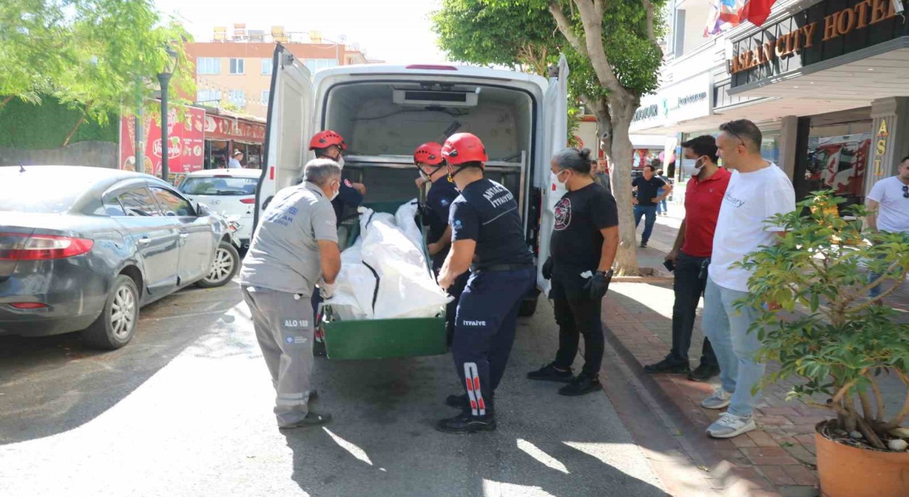 Alanyada otelin asansör boşluğuna düşen Avusturyalı turistin cesedi 3 gün sonra bulundu