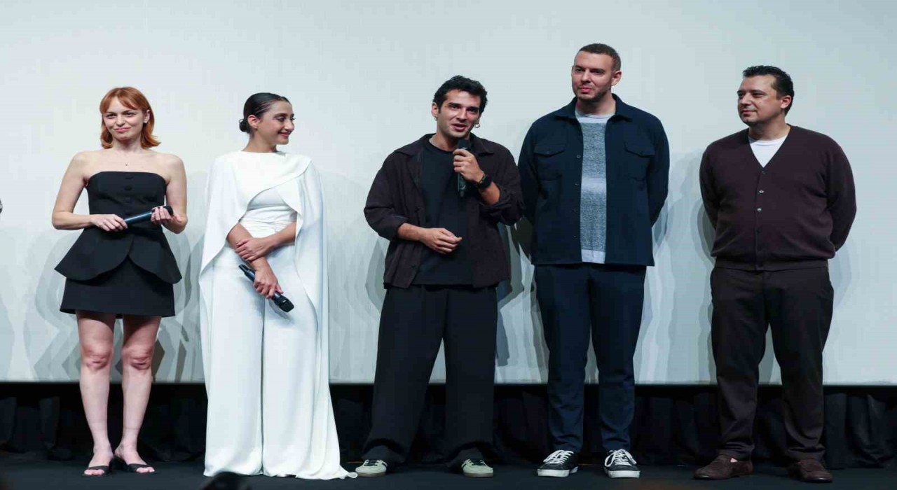 Altın Portakal, Gelin Takımı 2nin galasıyla başladı