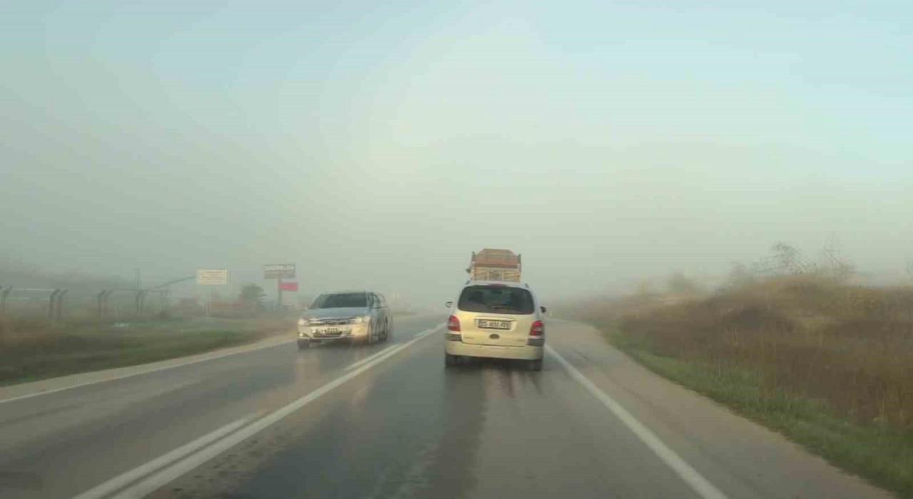 Amasya-Çorum karayolunda yoğun sis etkili oldu