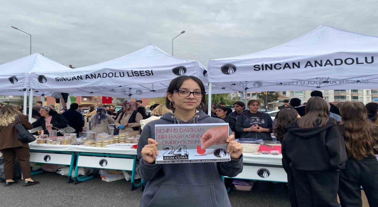 Anadolu Lisesinde Sincan İyilik Hareketi ile kan bağışı toplanıp, Gazzeye yardım panayırı düzenlendi