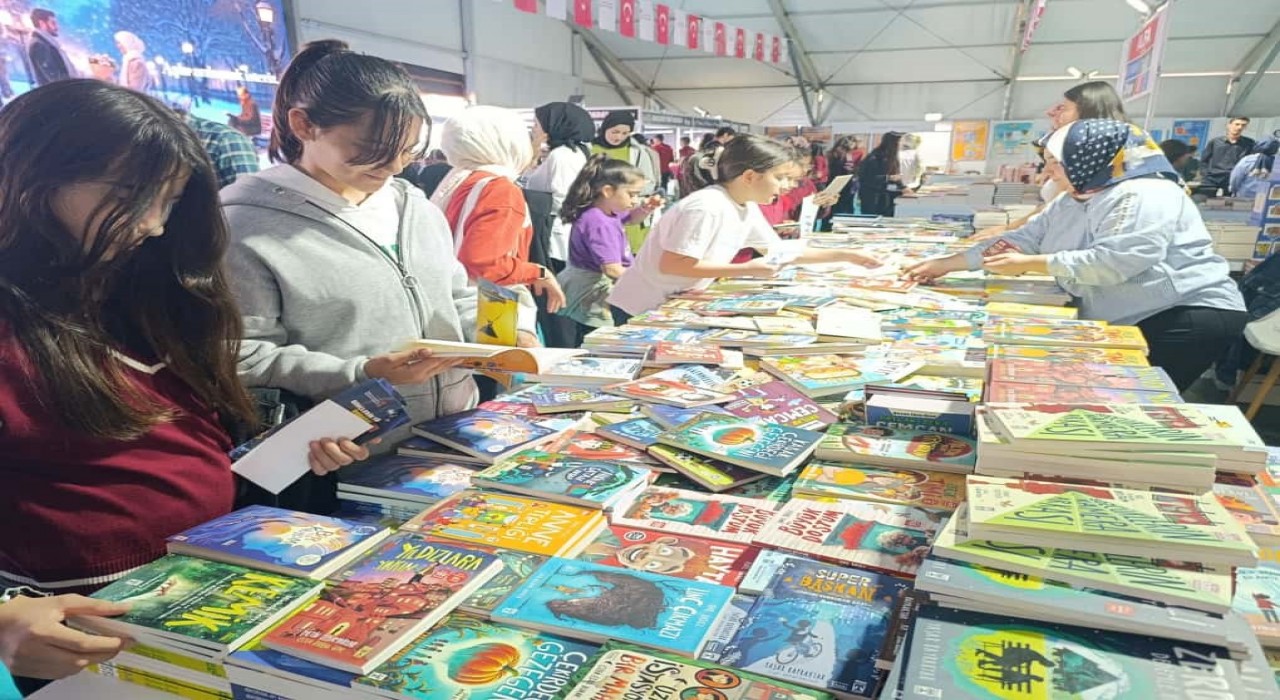 Anadolunun en büyük kitap fuarı kapılarını açtı